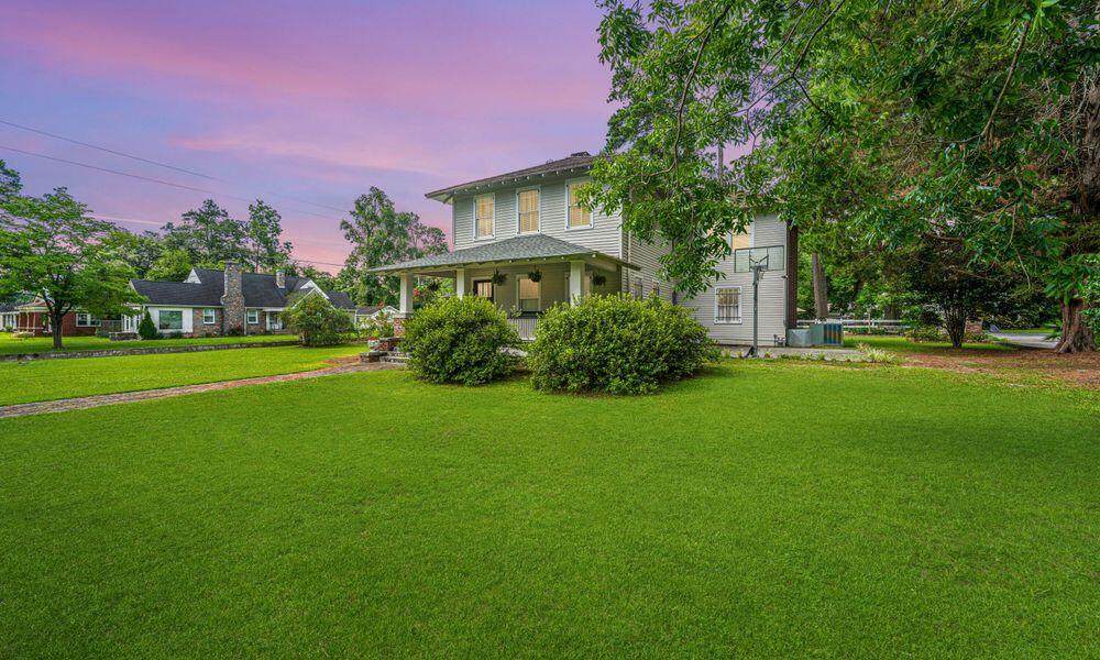 401 Johnston Street - Photo 1