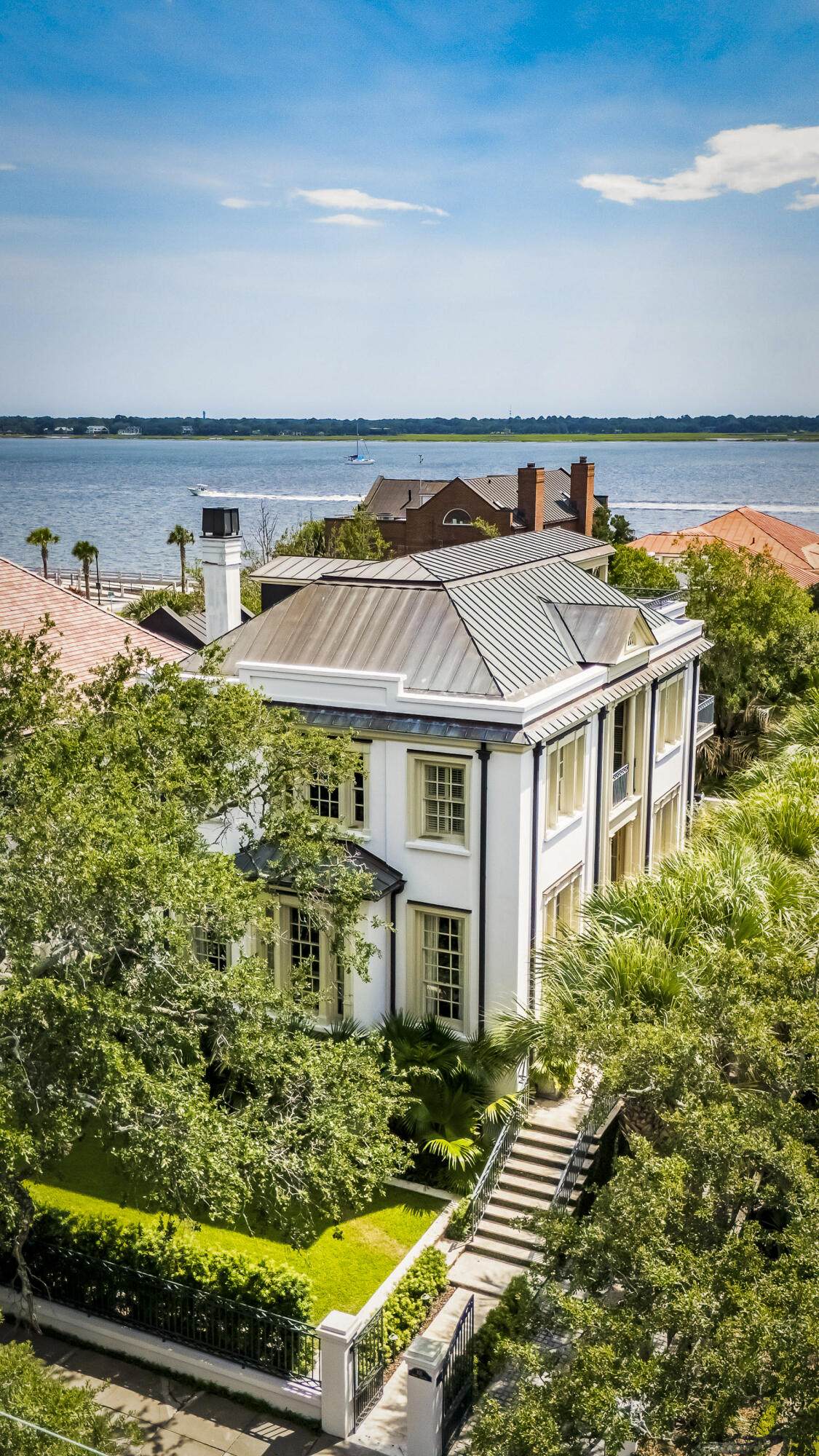 101 Battery Street - Photo 1