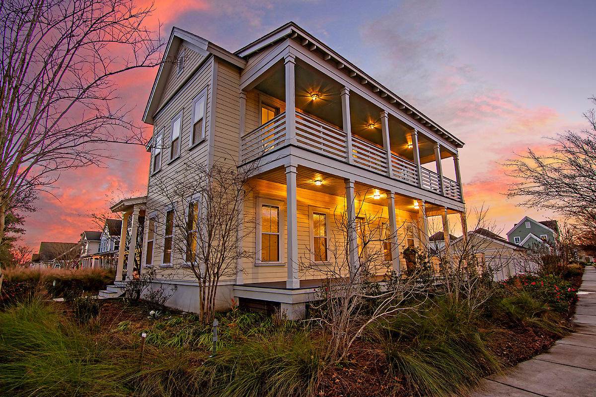 228 Summers Drive - Photo 1