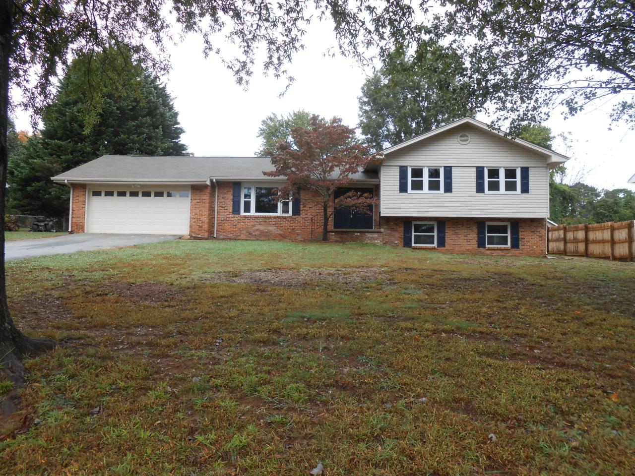 1723 Clayton Dr - Photo 1