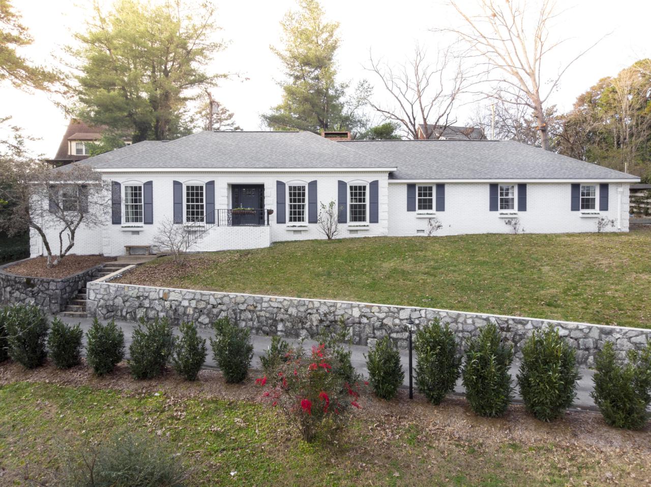 402 Lynncrest Dr - Photo 1