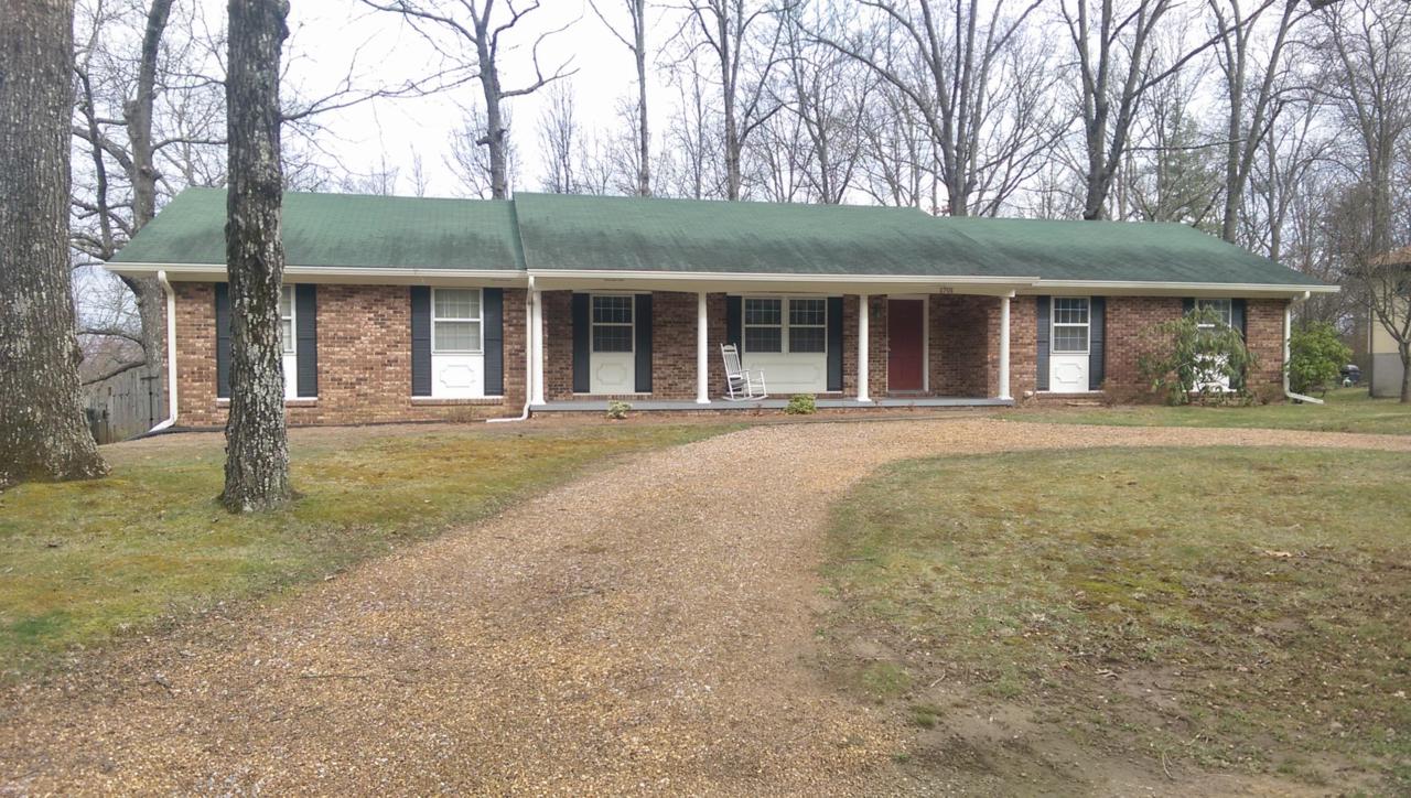 1701 James Blvd - Photo 1