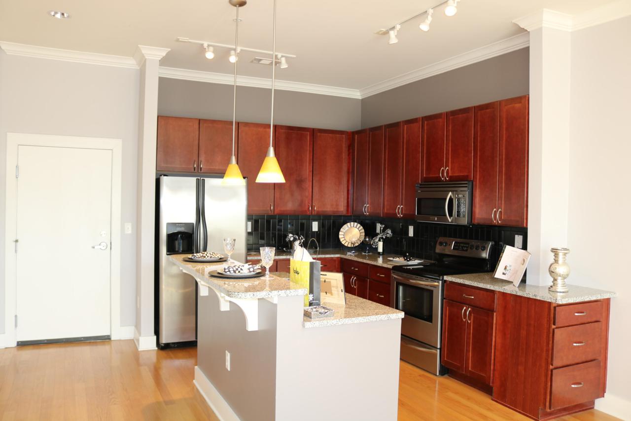 129 Walnut St - Photo 1