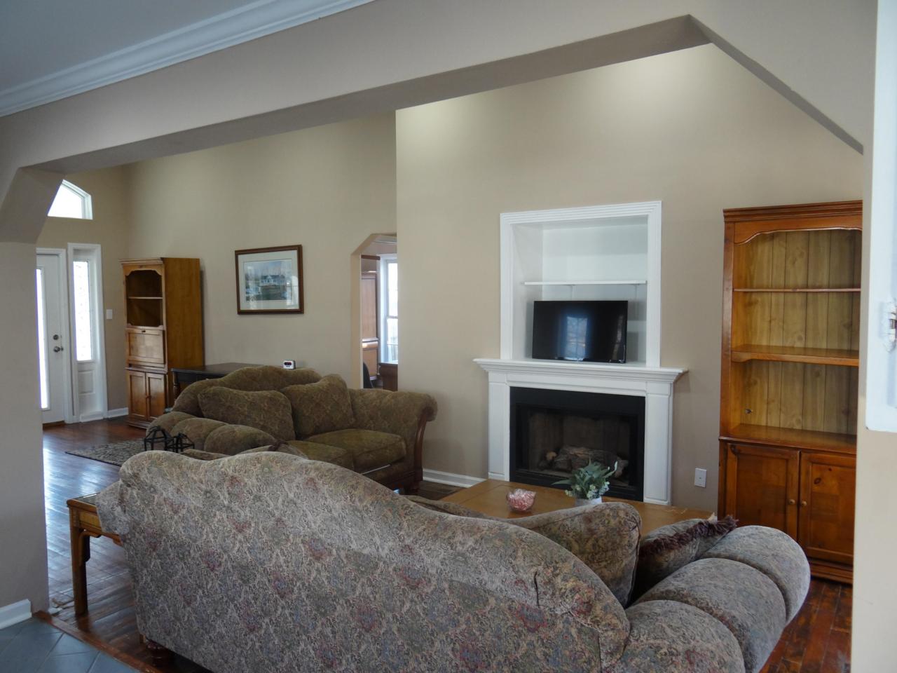 8006 Igou Gap Rd - Photo 1