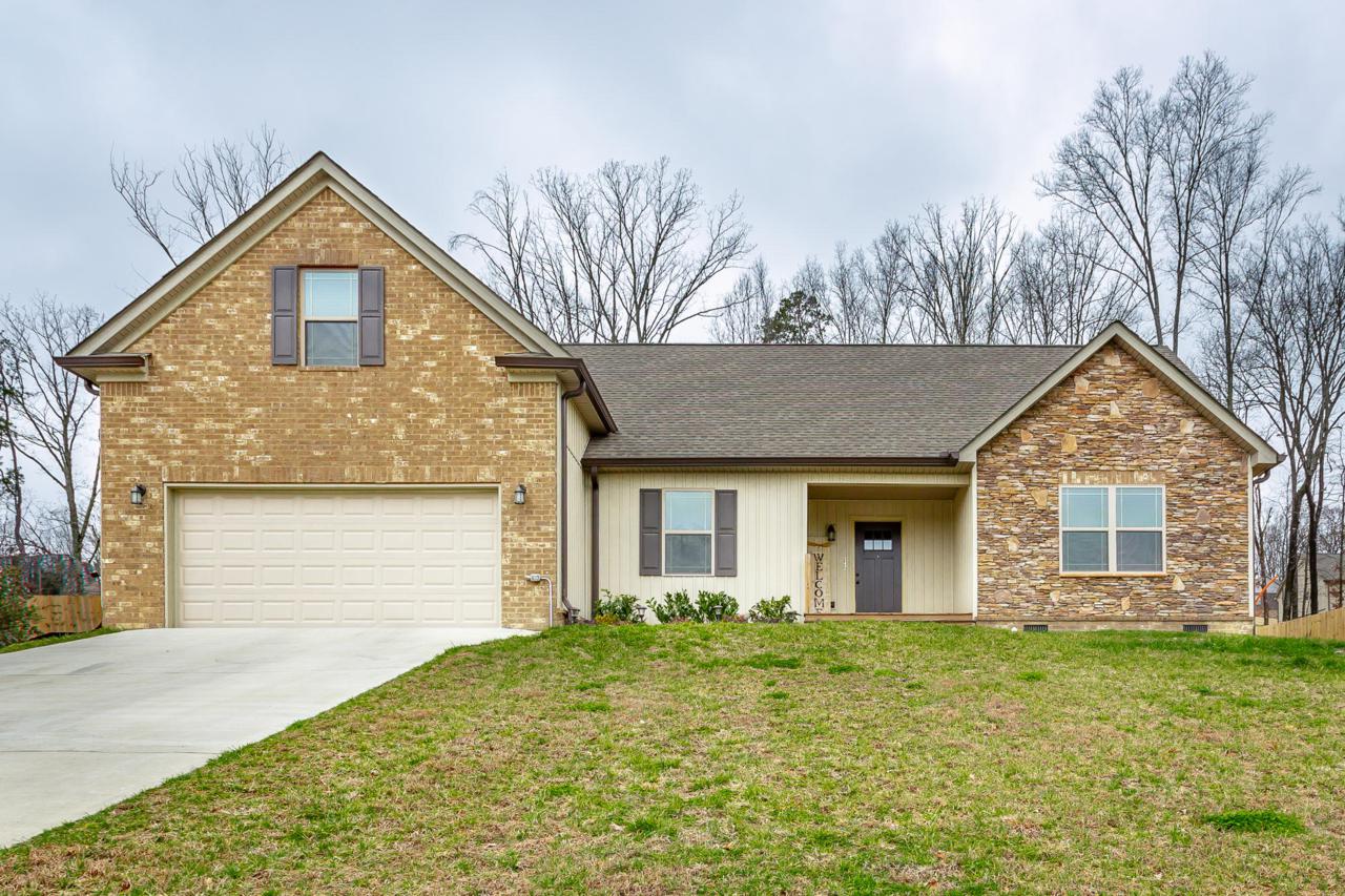 142 Briar Meadow Trail Se - Photo 1