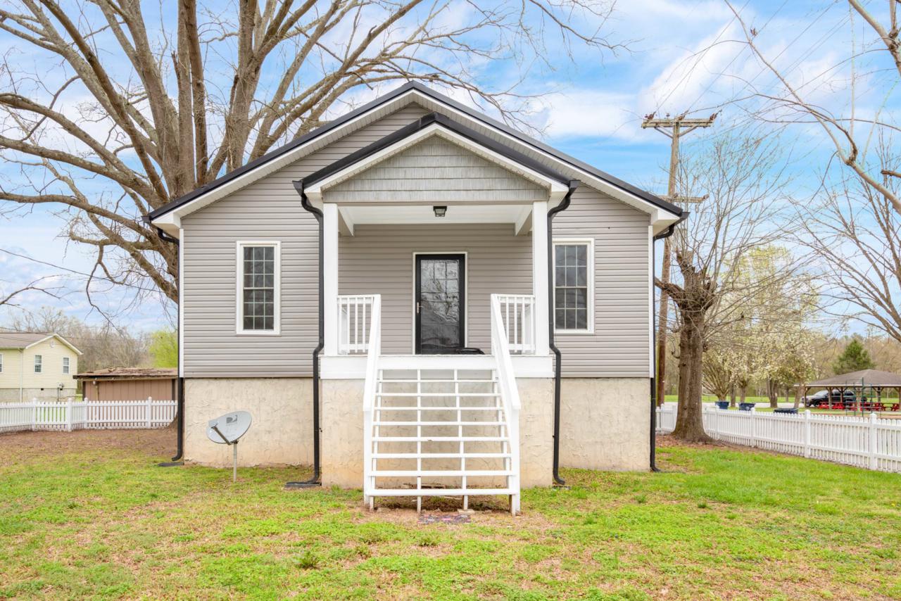 101 8th St - Photo 1