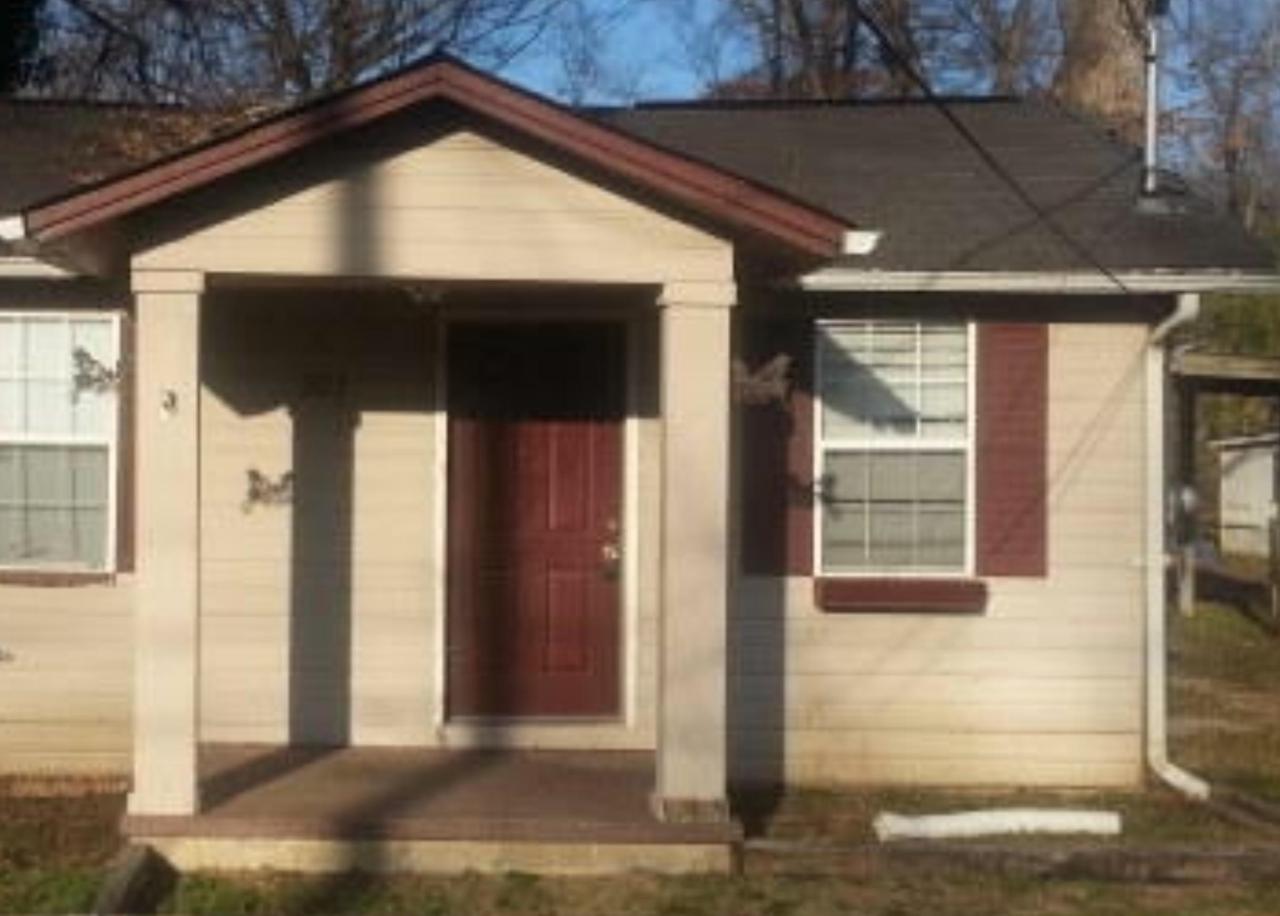 5325 Connell St - Photo 1