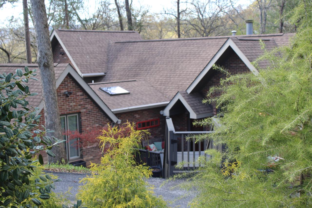 2031 Avalon Ave - Photo 1