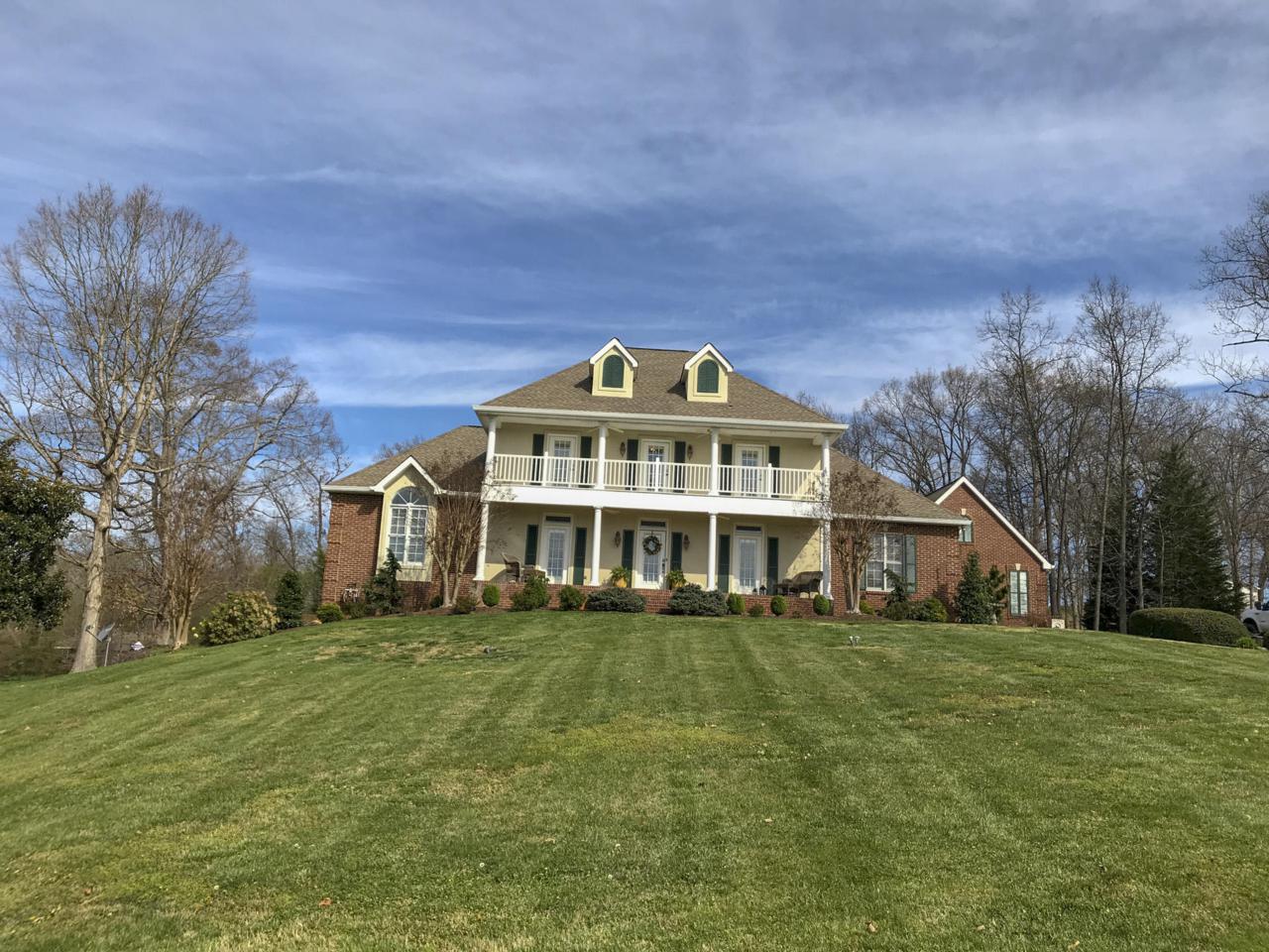 1229 Country Club Rd - Photo 1