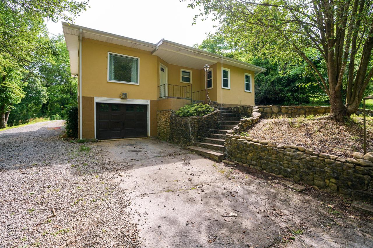 21 Dowlen Rd - Photo 1