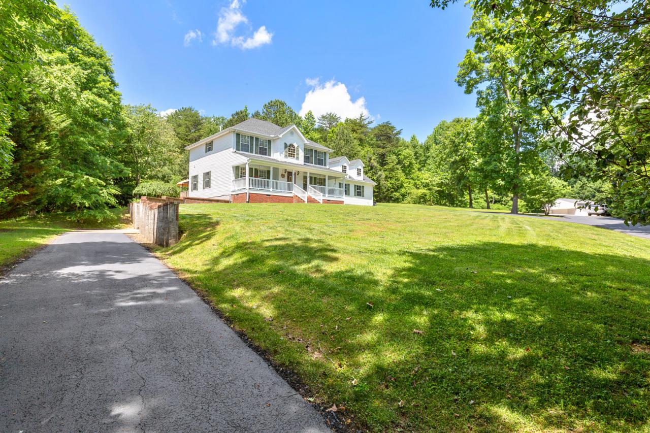 741 Mission Ridge Rd - Photo 1