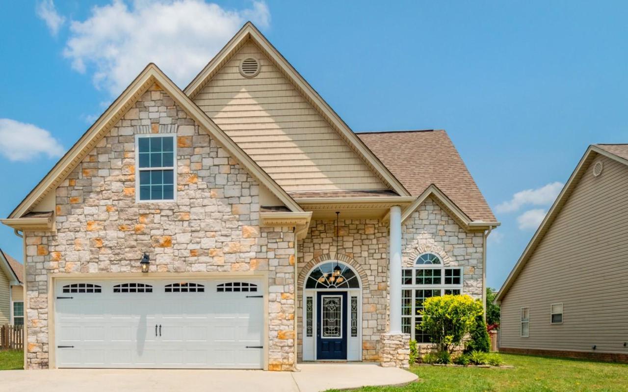 2535 Waterhaven Dr - Photo 1