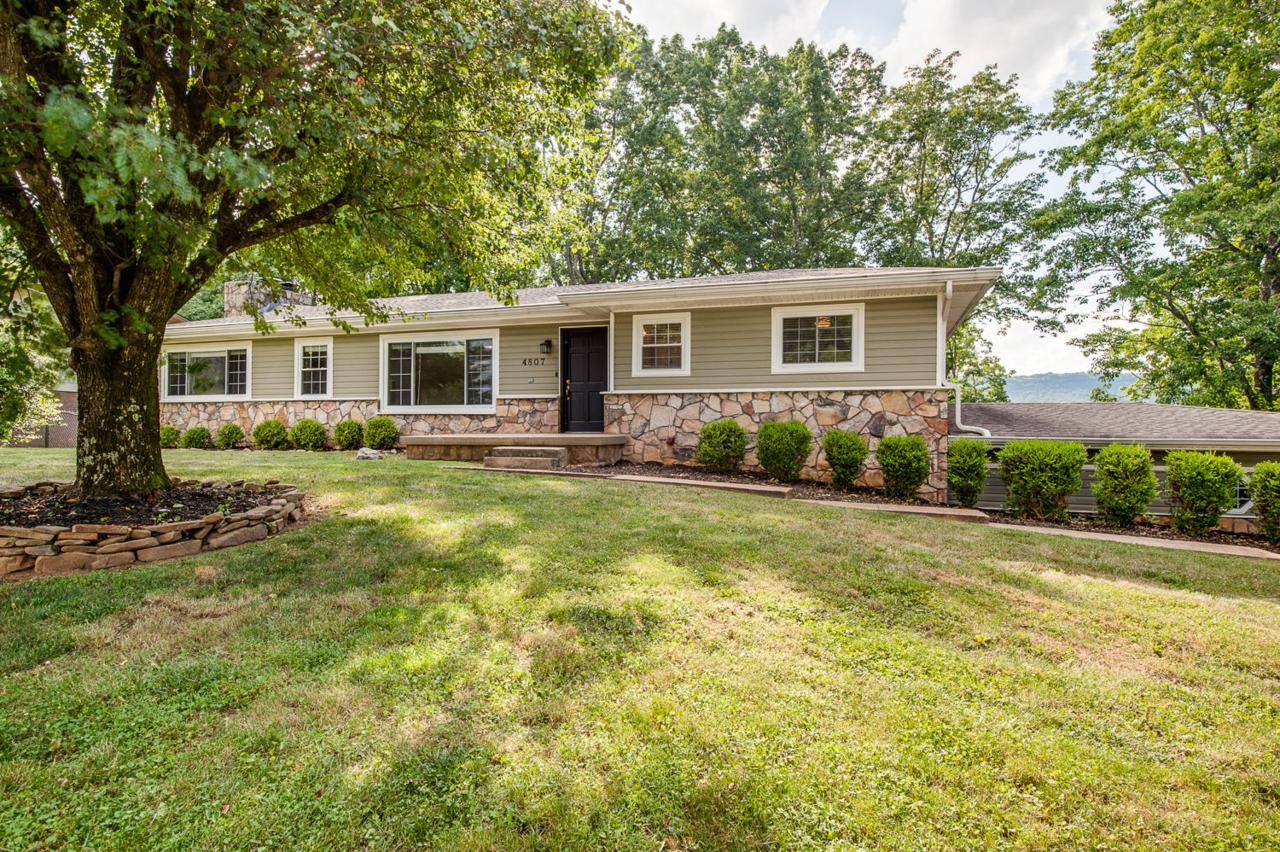 4807 Hunter Tr - Photo 1