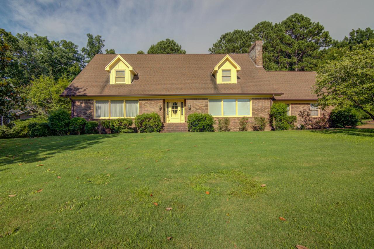 610 Hunt Cliff Dr - Photo 1