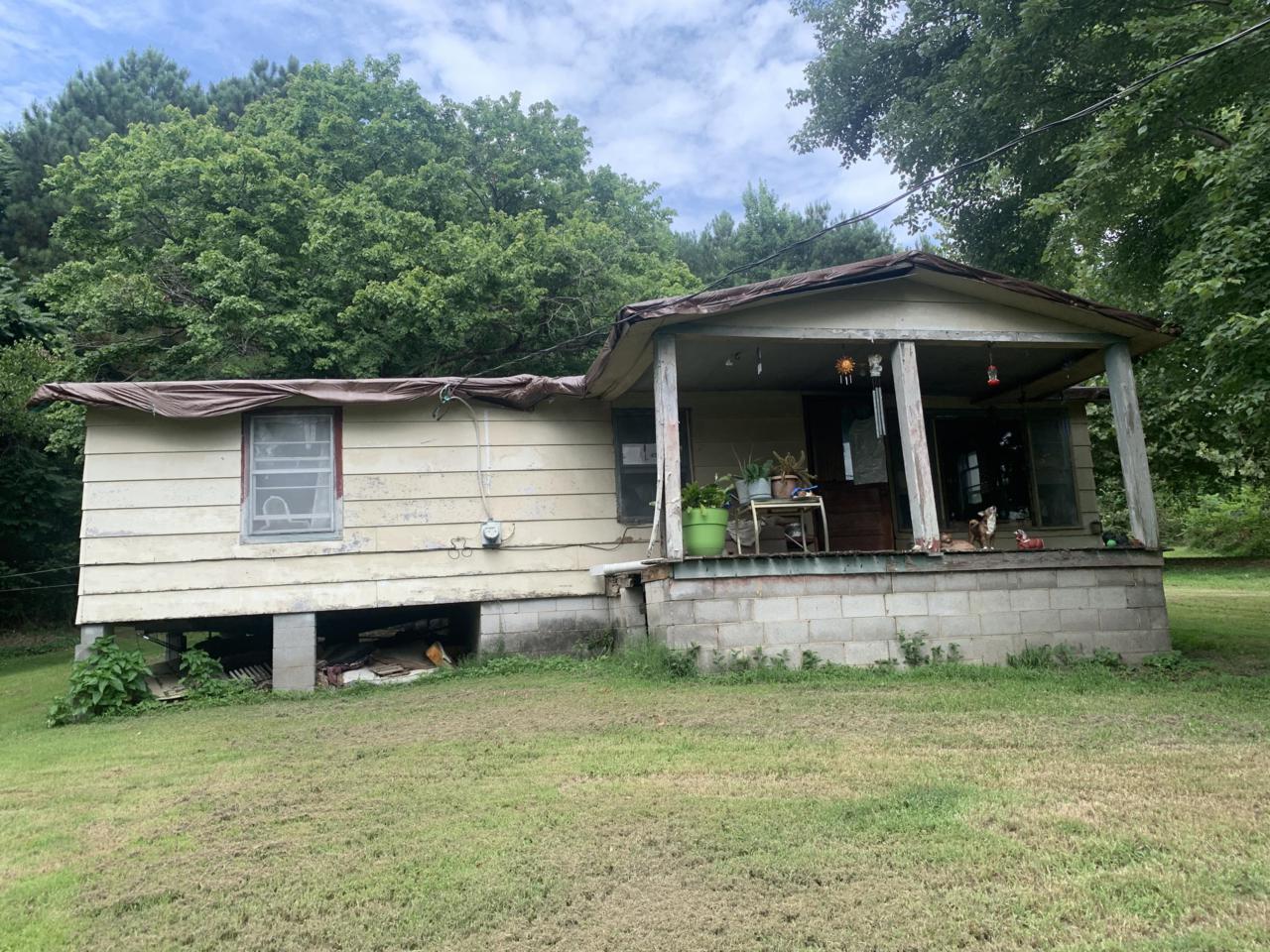 758 Hinton Ln - Photo 1