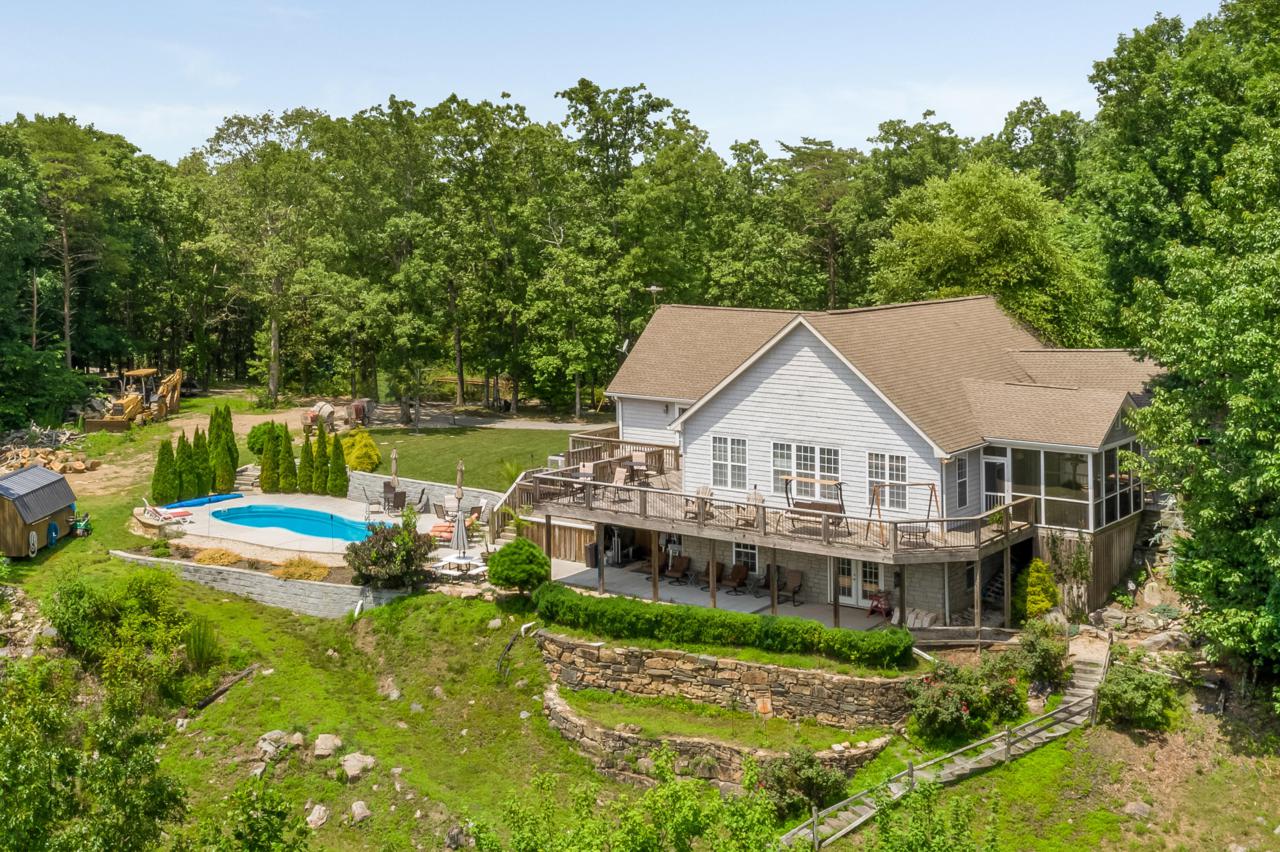 225 Lookout Dr - Photo 1
