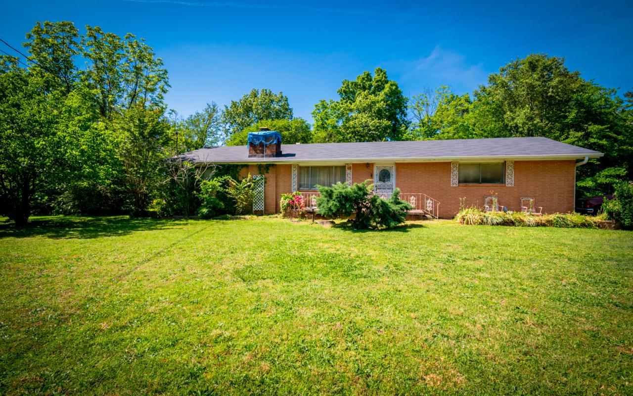 521 Steele Rd - Photo 1