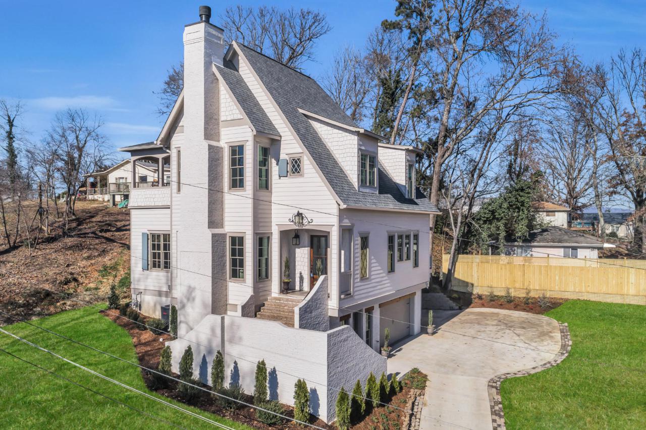 1108 Valentine Cir - Photo 1