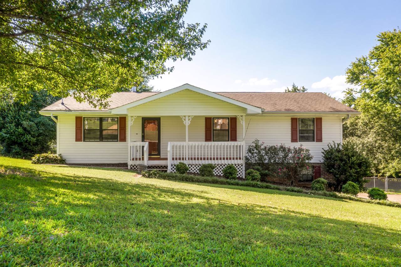 7730 Farmwood Ln - Photo 1