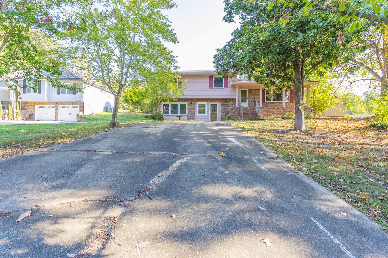 1609 Five Springs Dr - Photo 1