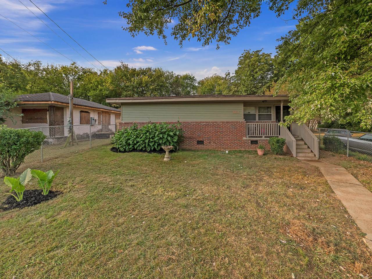 2012 Milne St - Photo 1