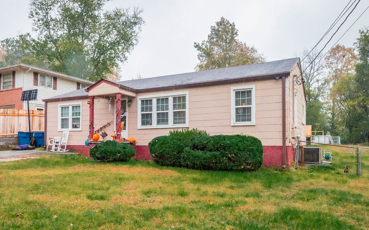 122 Passons Rd - Photo 1