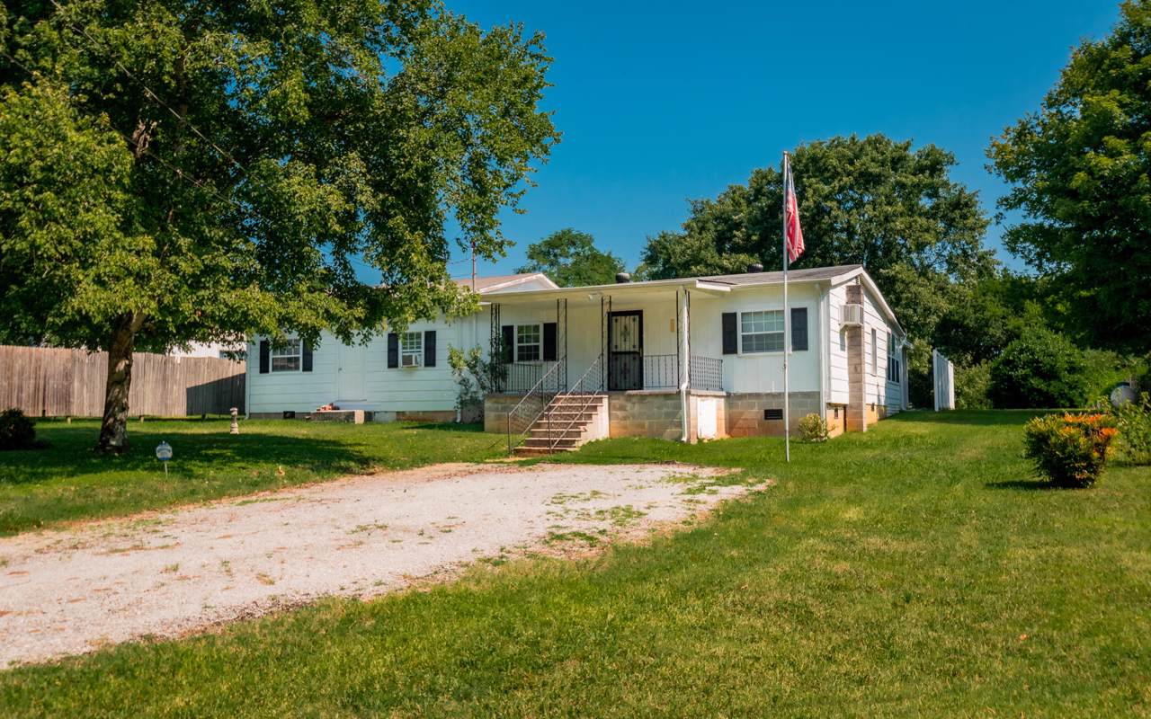 2625 Boyce St - Photo 1