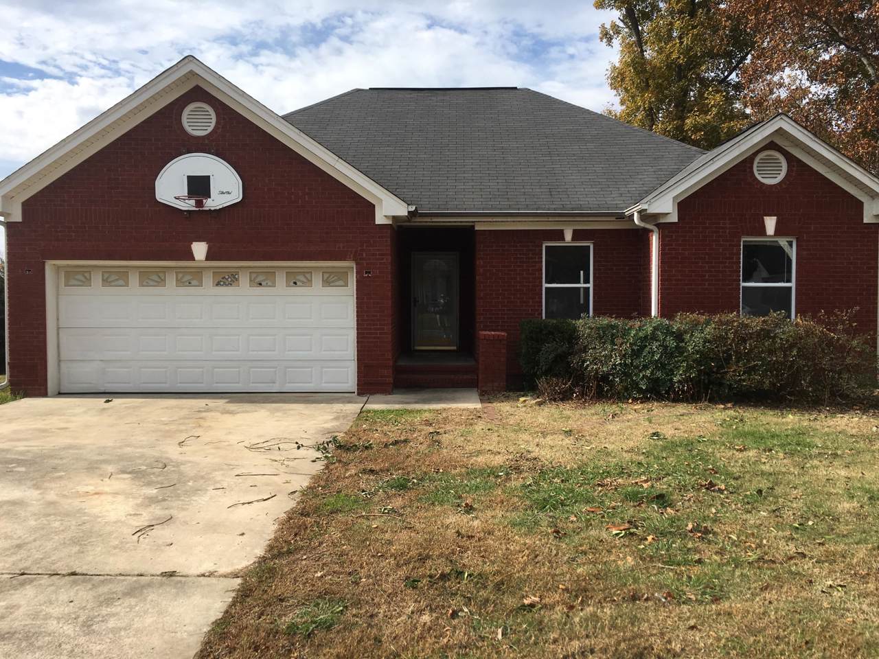 128 Fox Hill Ln - Photo 1