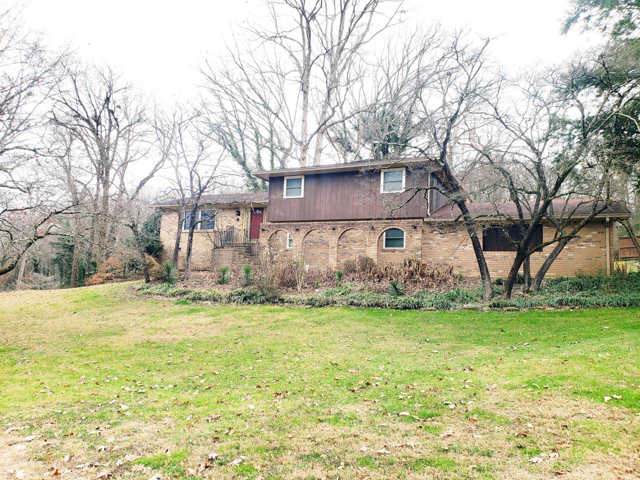 4725 Forest Rd - Photo 1