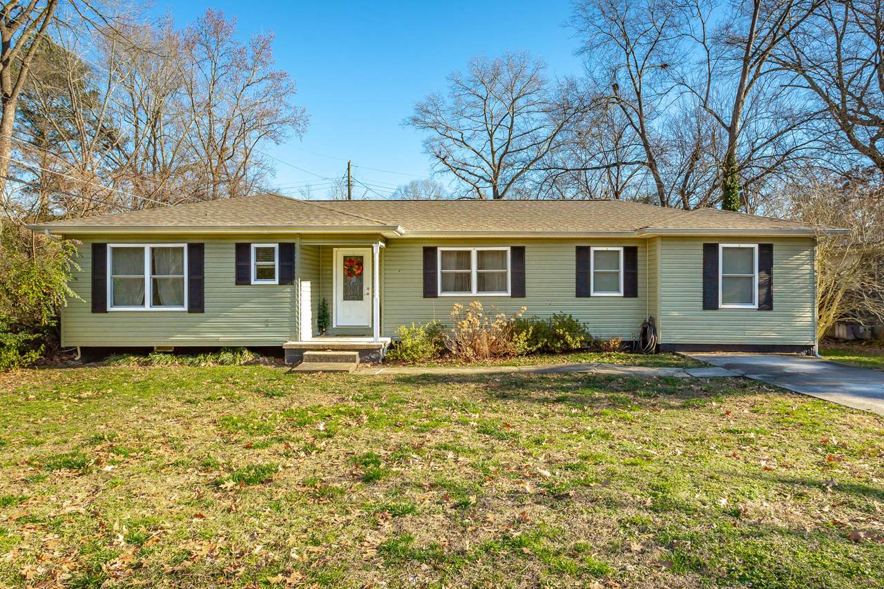 836 Brookfield Ave - Photo 1