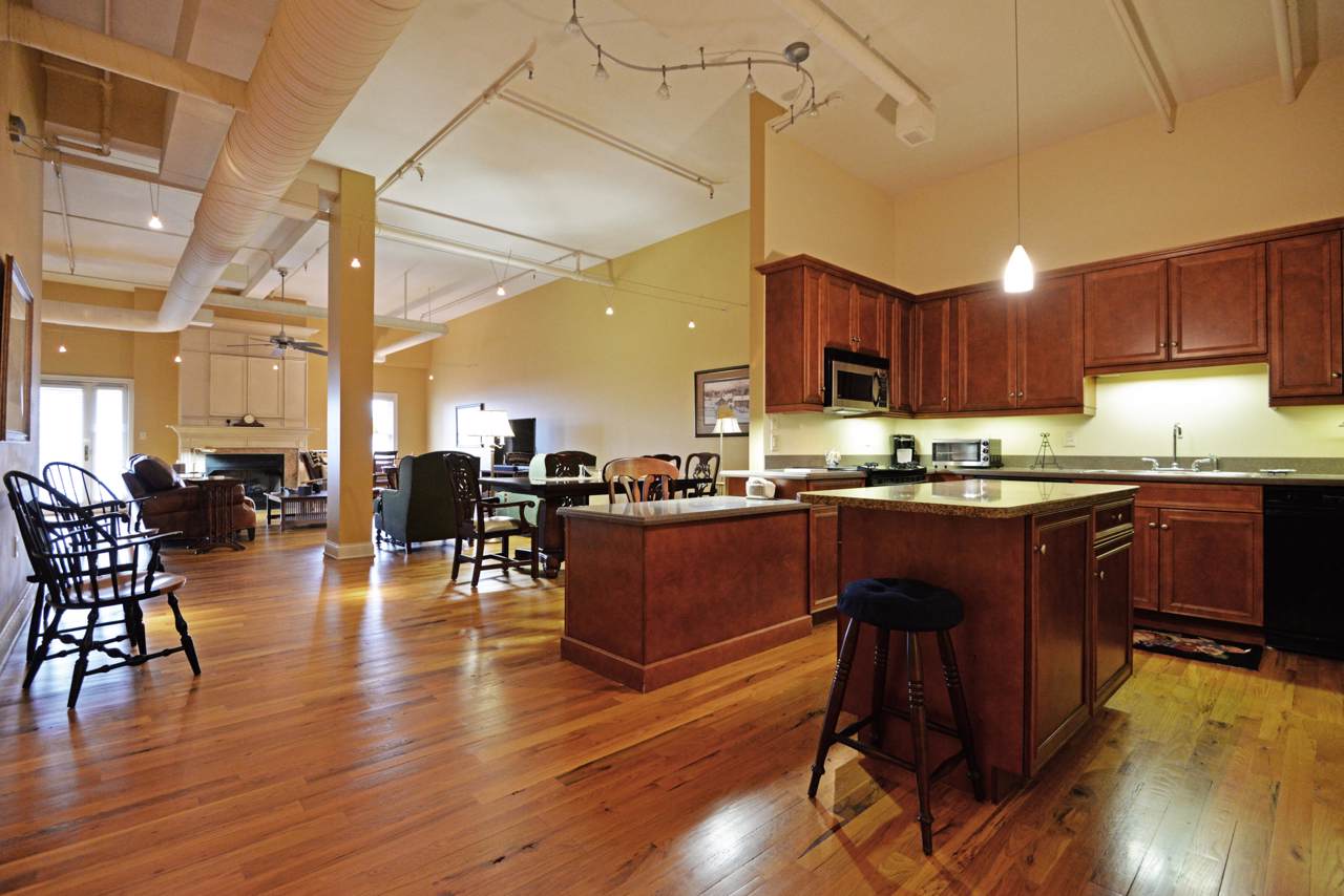 800 Market St - Photo 1