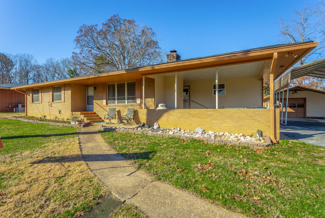 720 Fricks Ln - Photo 1