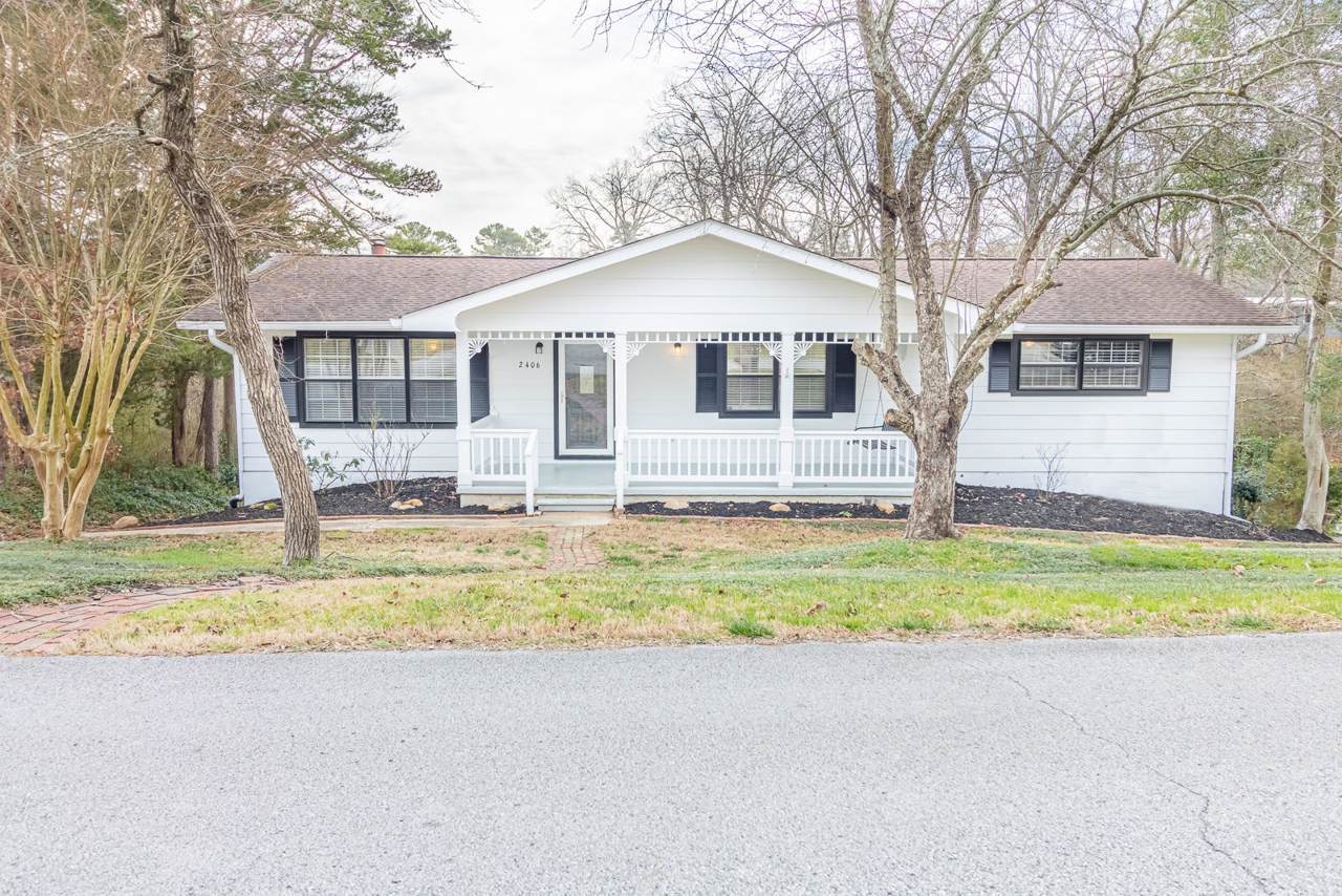 2406 Lyons Ln - Photo 1