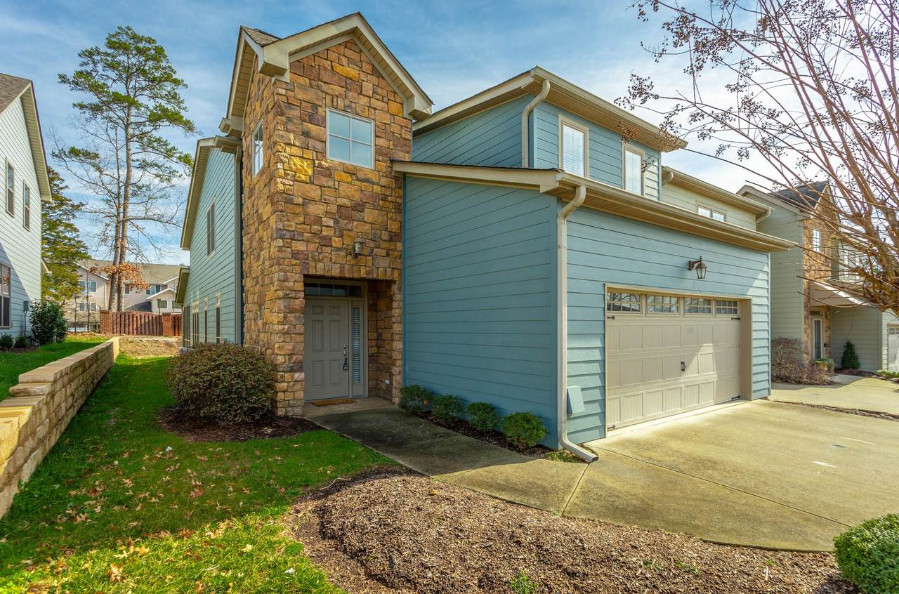 2328 Rivendell Ln - Photo 1