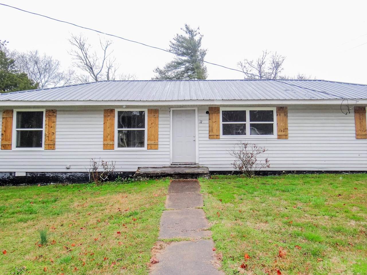 17 Ann Dr - Photo 1