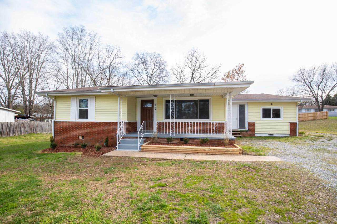 206 Forrest Rd - Photo 1
