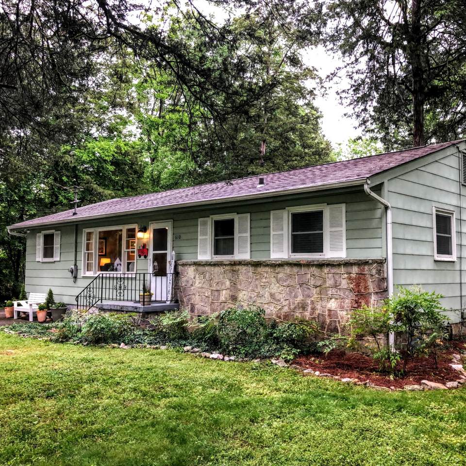 610 Cove Rd - Photo 1 610 Cove Rd - Photo 1