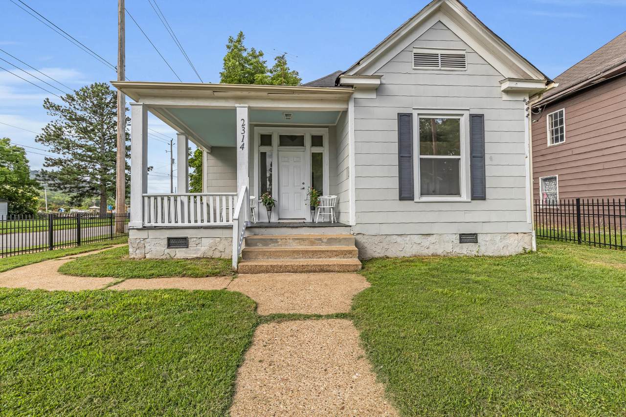 2314 14th St - Photo 1