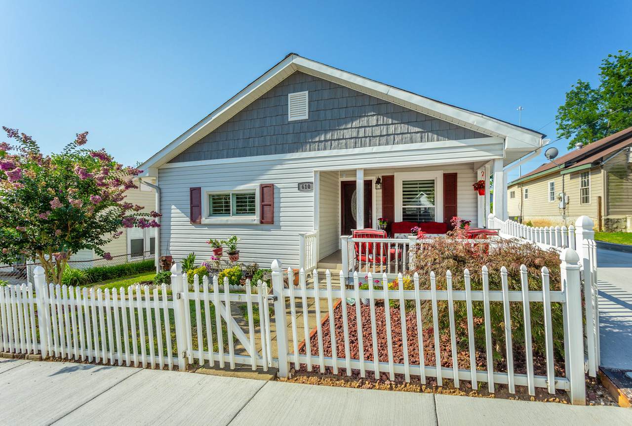 610 Van Dyke St - Photo 1