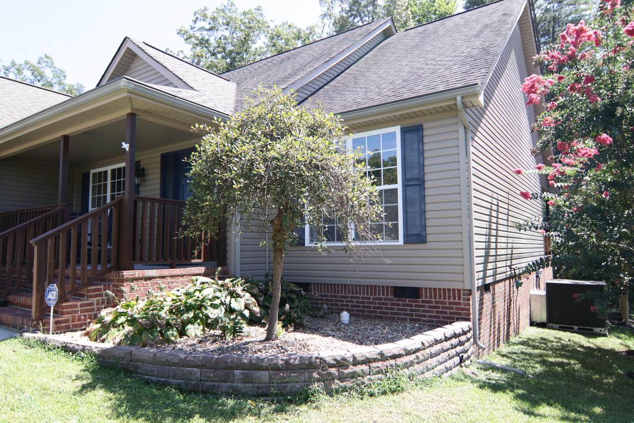 1016 Falcon Run Dr - Photo 1