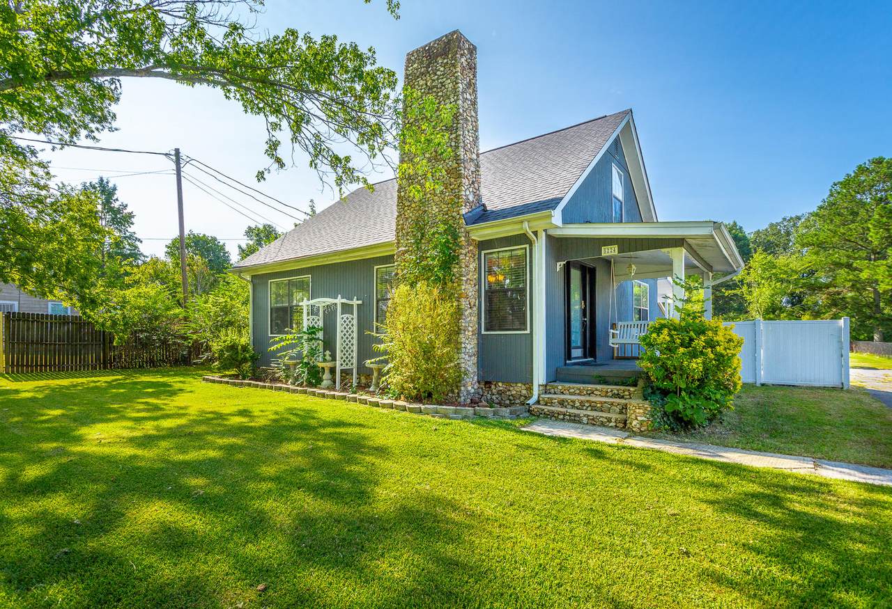 8224 Iris Dr - Photo 1