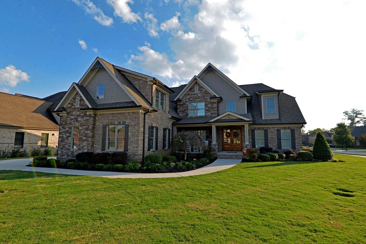7948 Hampton Cove Dr - Photo 1