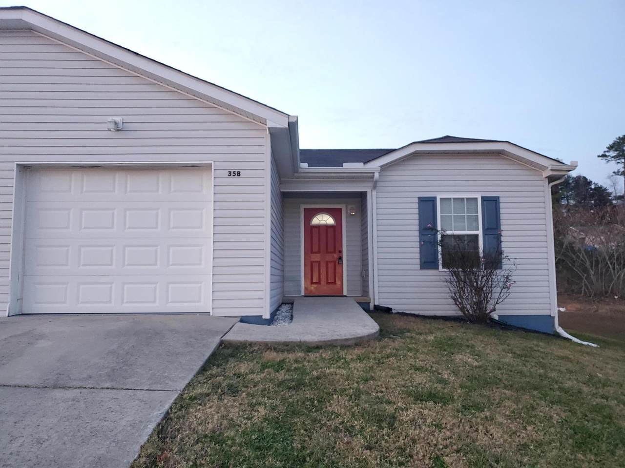 35 Hummingbird Ln - Photo 1