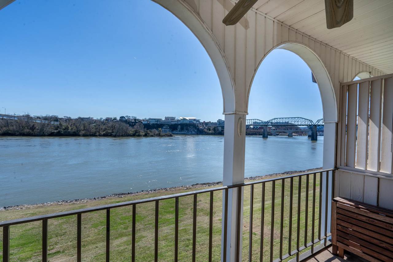 568 River St - Photo 1