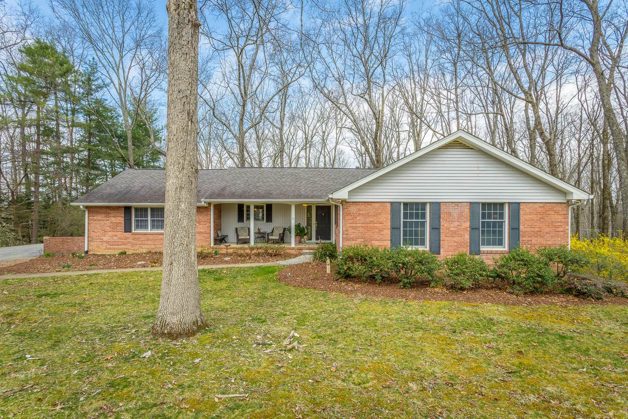912 Glamis Cir - Photo 1