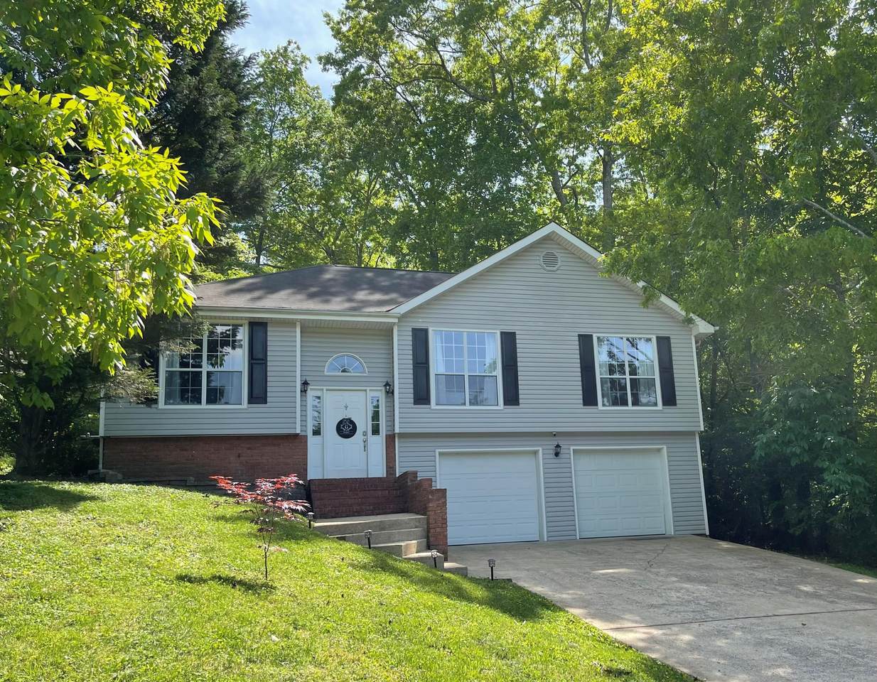 6017 Barkley Creek Dr - Photo 1