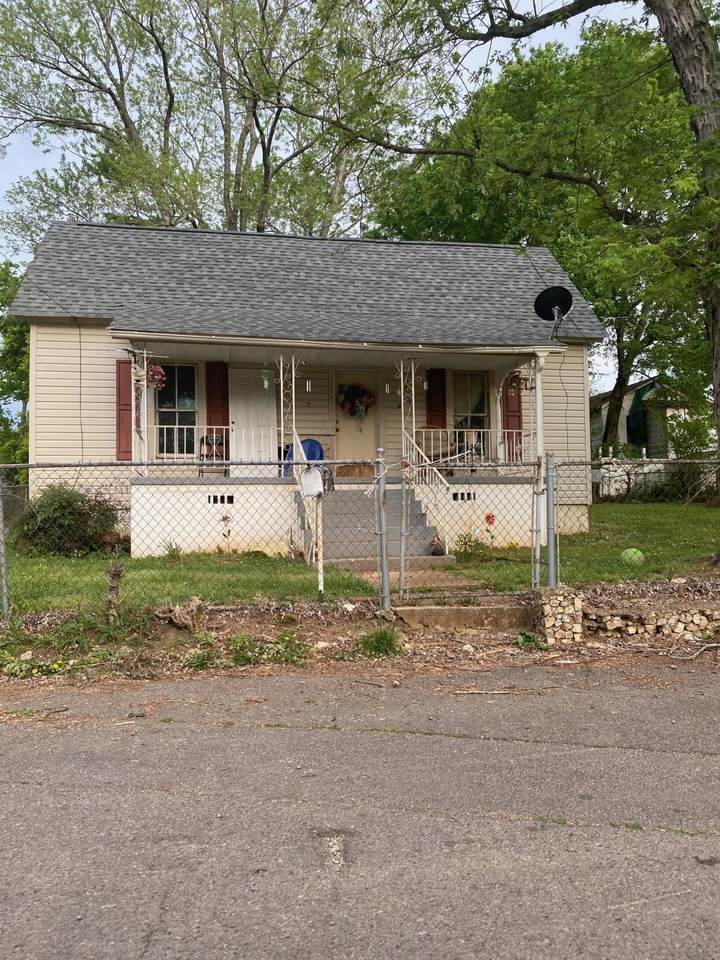 890 Berry St - Photo 1