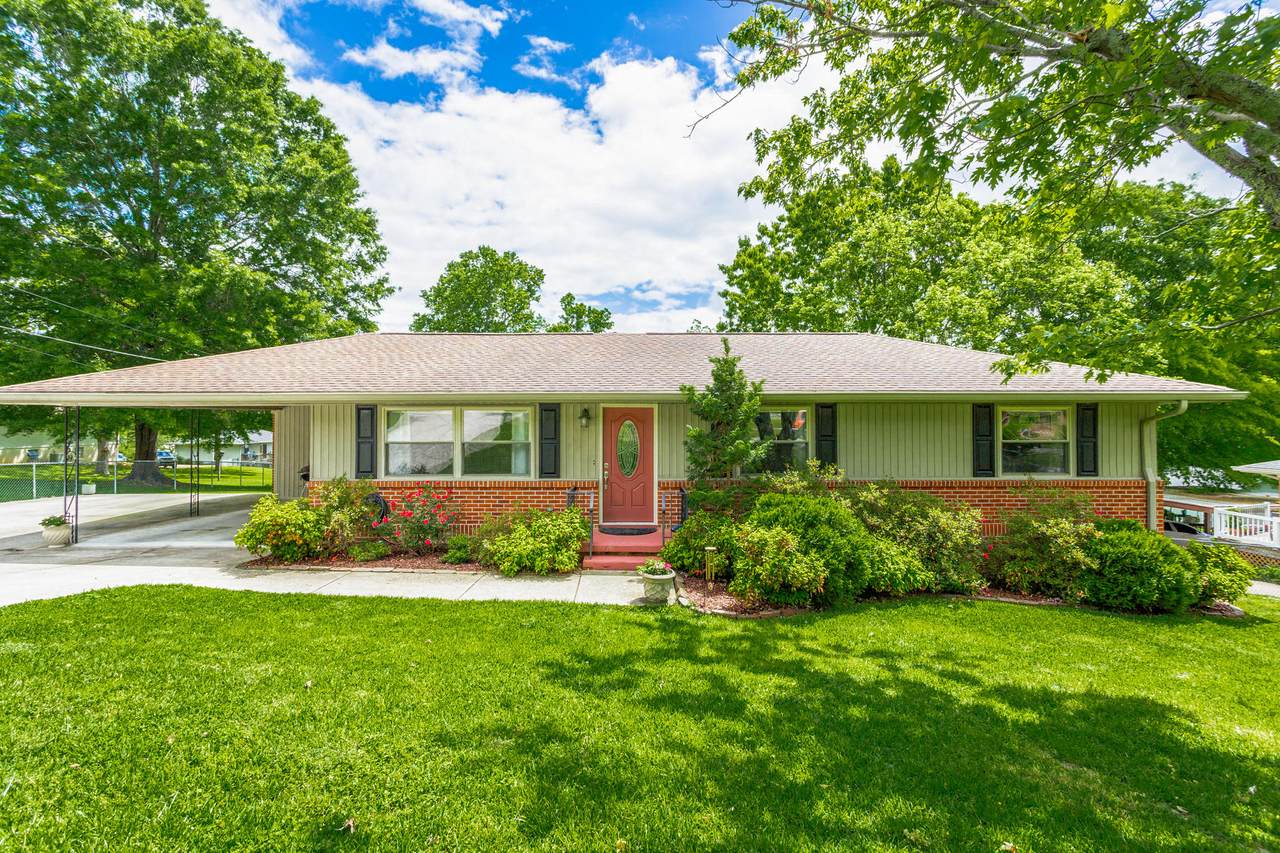 970 Valley Dr - Photo 1