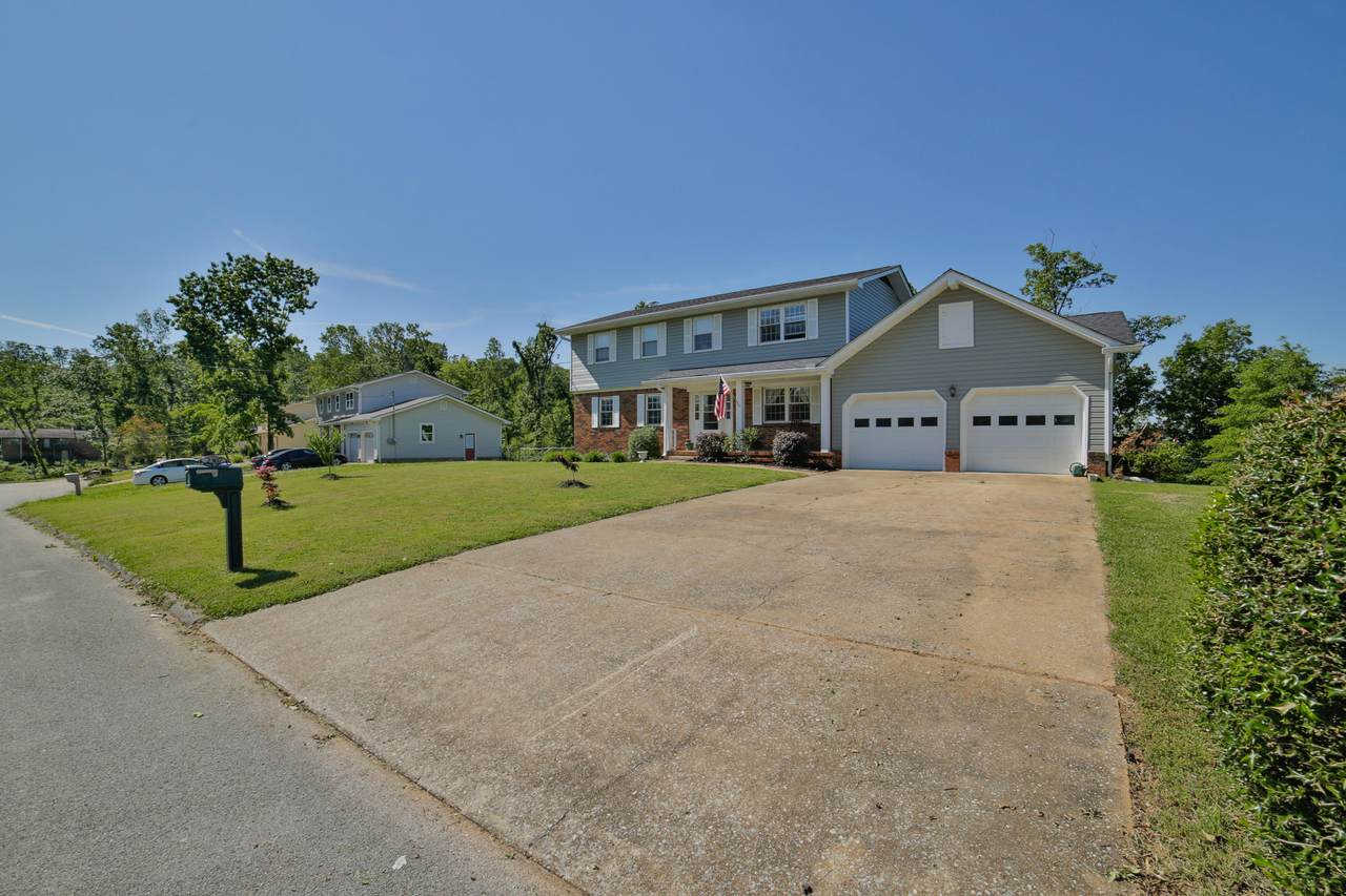 2307 Jennifer Dr - Photo 1