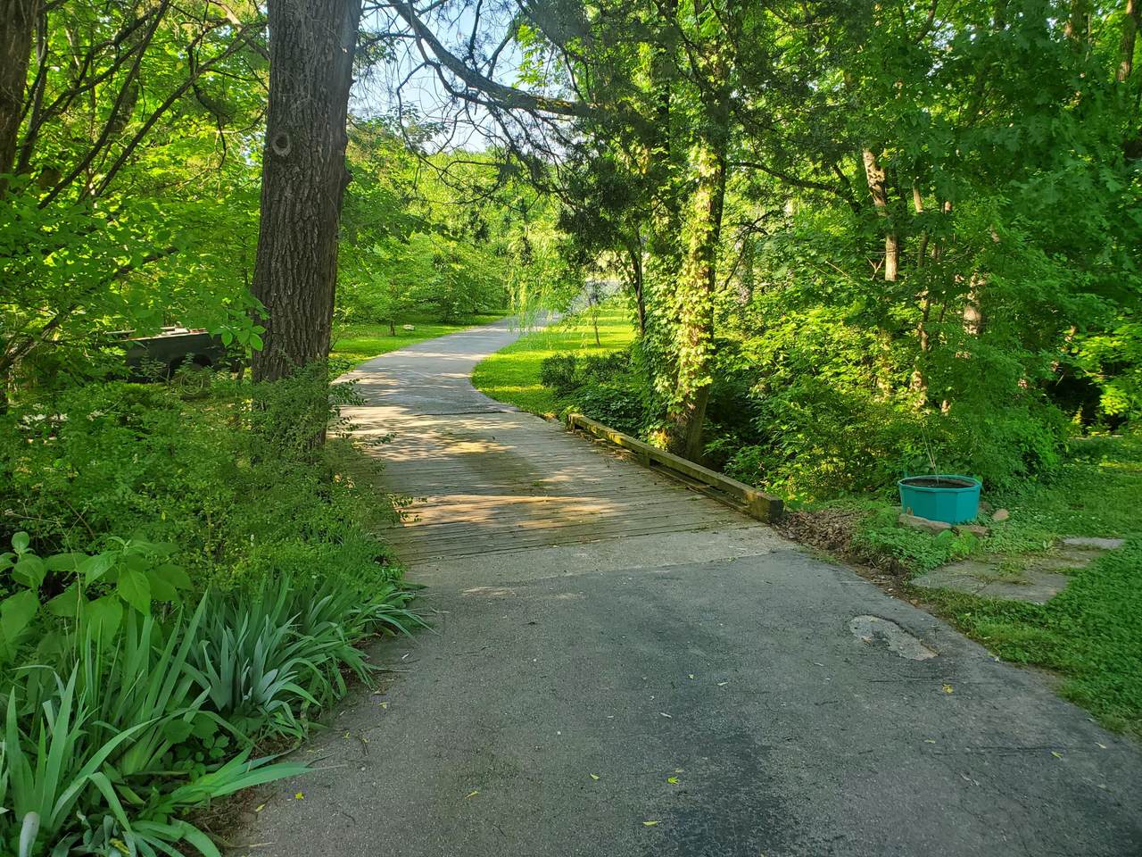 9106 Pleasant Ln - Photo 1
